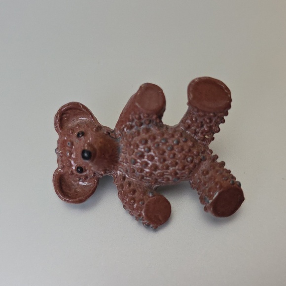 Vintage Jewelry - Vintage Brown Teddy Bear Figural Brooch